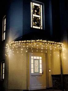 Eisregenlichtervorhang mit 200 warmweissen LED
