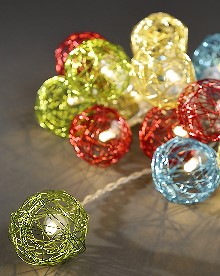 KONSTSMIDE LED-Kugel-Lichterkette 16 bunte LED-Aluminiumkugeln warmweiß batteriebetrieben KONSTSMIDE LED-Kugel-Lichterkette 16 bunte LED-Aluminiumkugeln warmweiß batteriebetrieben