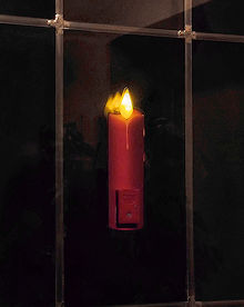 STATIX LED-Folien-Fensterbild Kerze Rot, Höhe 17 cm, Durchmesser 5 cm, gelbe 3D-LED-Kerzenflamme, Batteriebetrieb STATIX LED-Folien-Fensterbild Kerze Rot, Höhe 17 cm, Durchmesser 5 cm, gelbe 3D-LED-Kerzenflamme, Batteriebetrieb