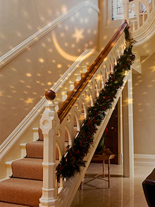 LUMINEO LED-Kugel-Projektor Sternenhimmel, Rotations-Effekt, warmweie Lichtprojektion, Indoor, Batteriebetrieb, Timer